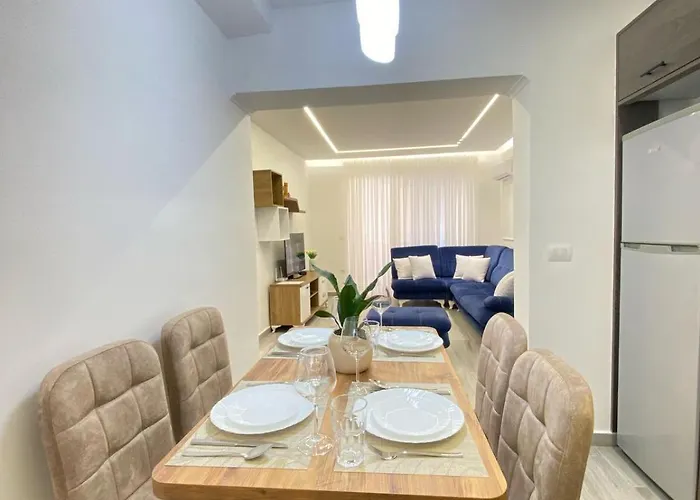 Azure Nest * Sarandë