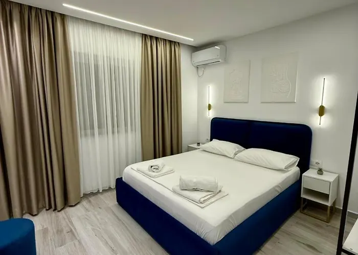 Azure Nest * Sarandë