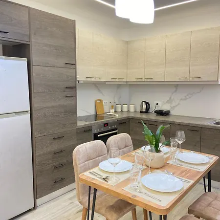 Апартаменты Azure Nest